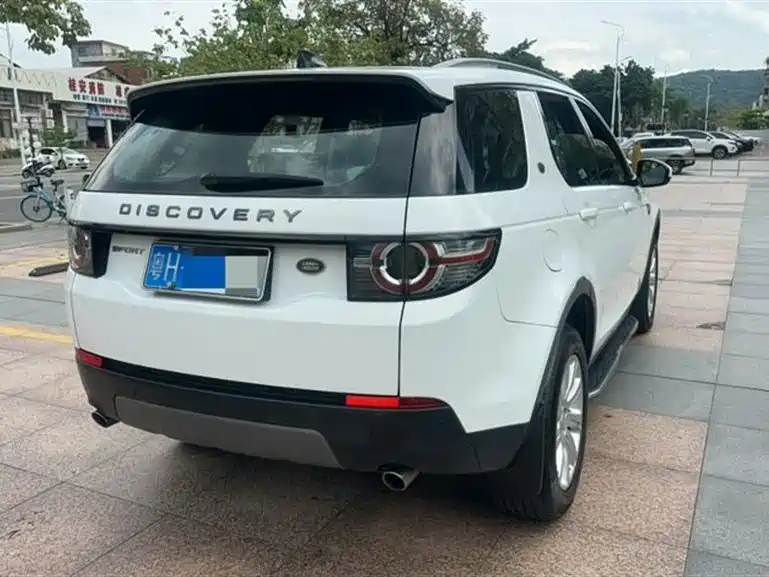 Land Rover Discovery Sport 2018 — фото 4