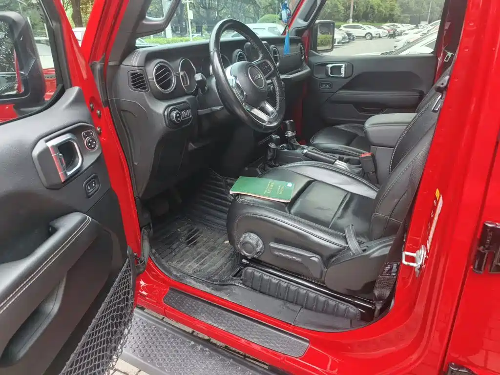 Jeep Wrangler 2020 — фото 14