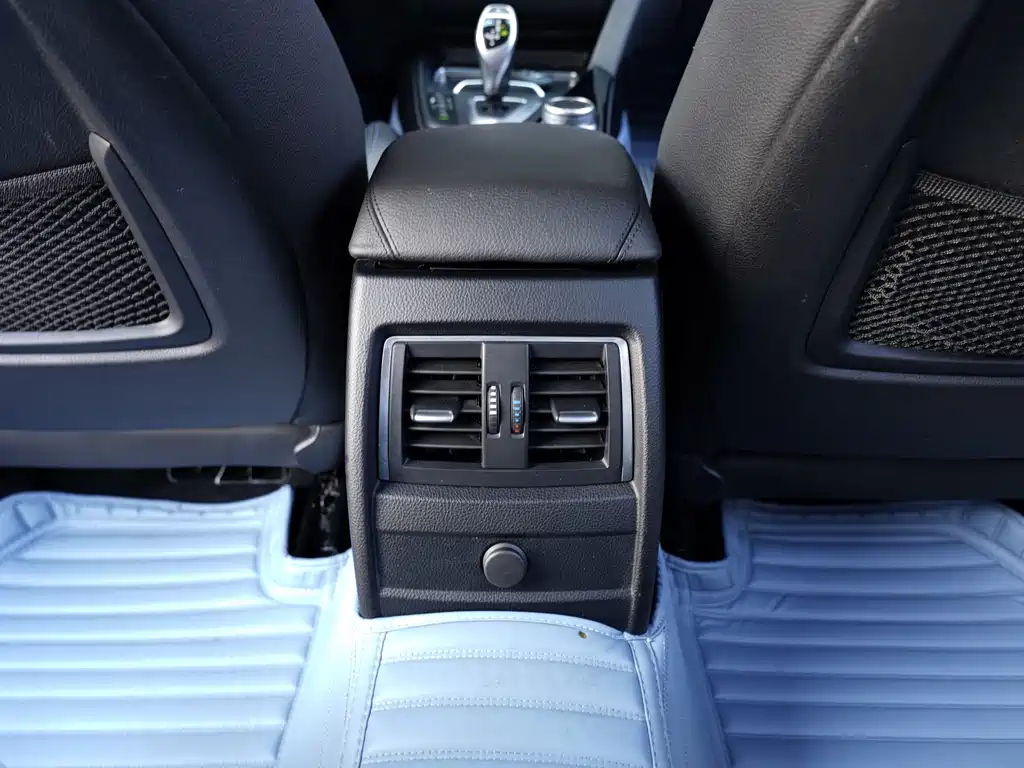 BMW 3 Series GT 2020 — фото 17