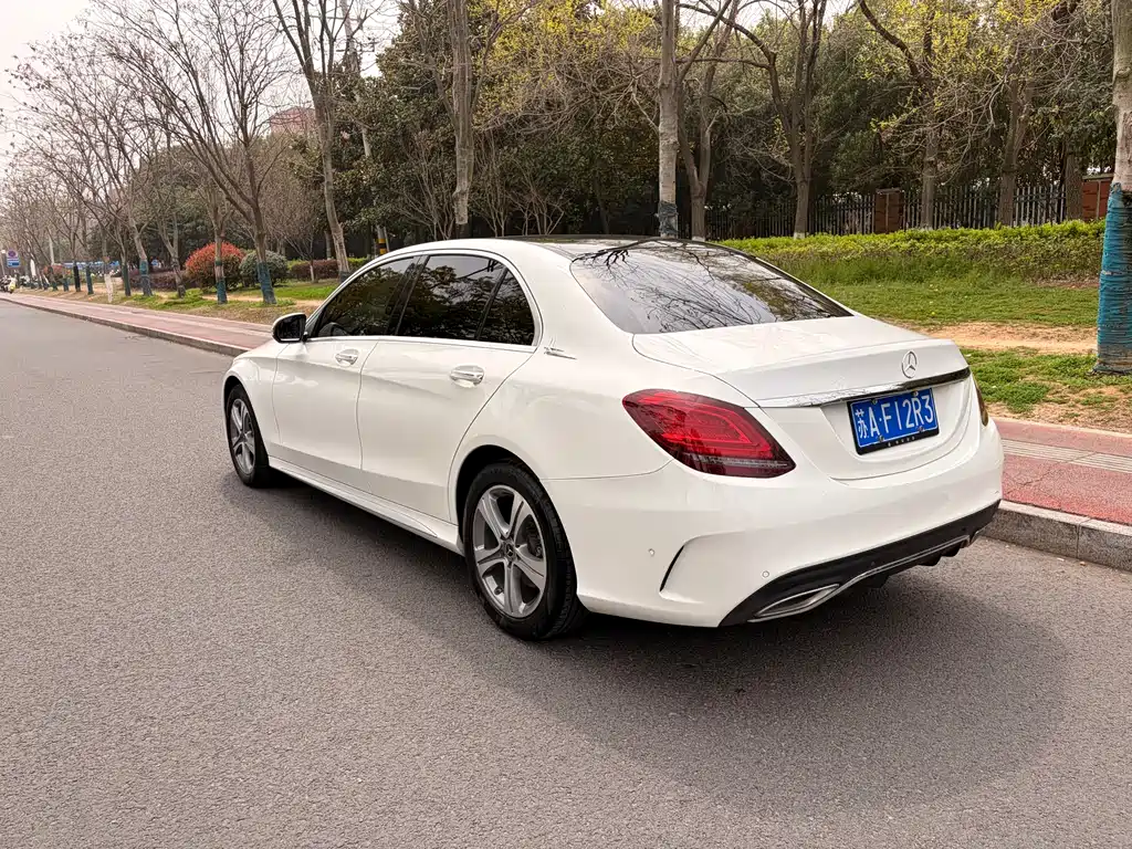Mercedes-Benz C-Class 2021 — фото 16
