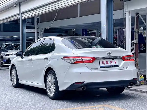 Toyota Camry 2019
