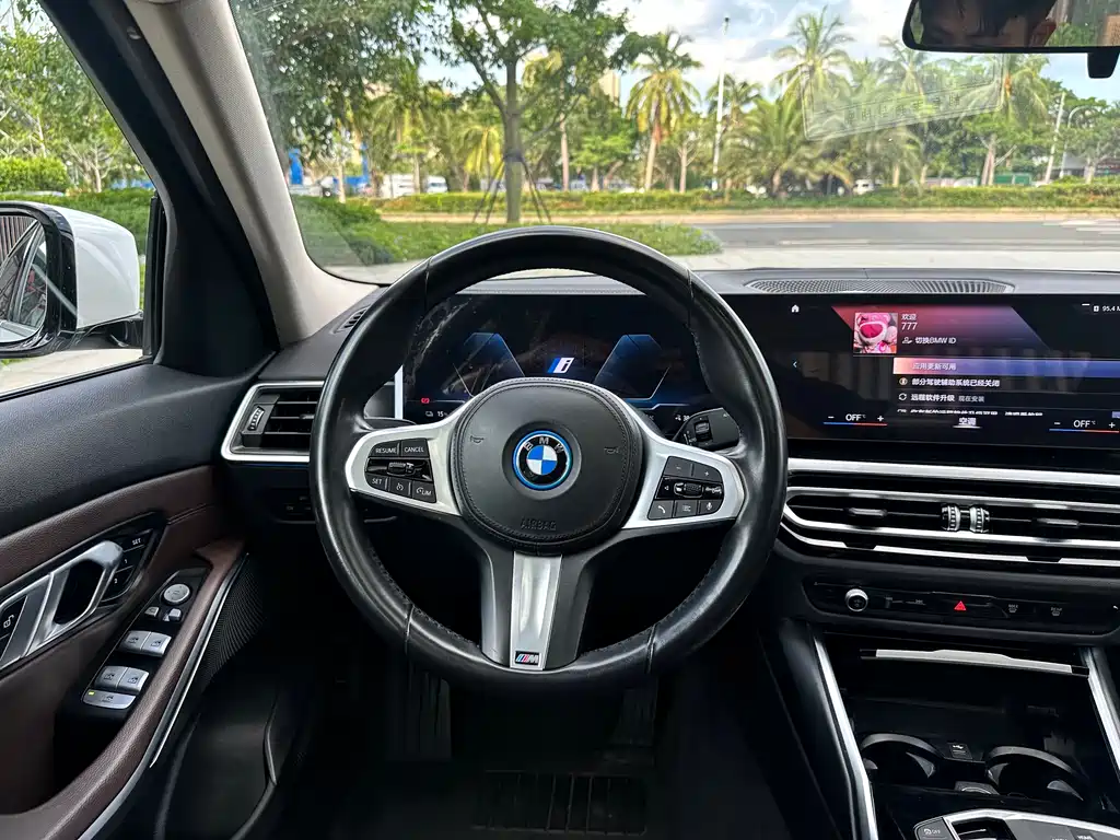 BMW i3 2023 — фото 13