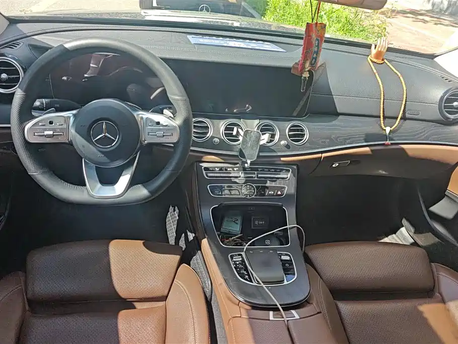 Mercedes-Benz E-Class 2019 — фото 11