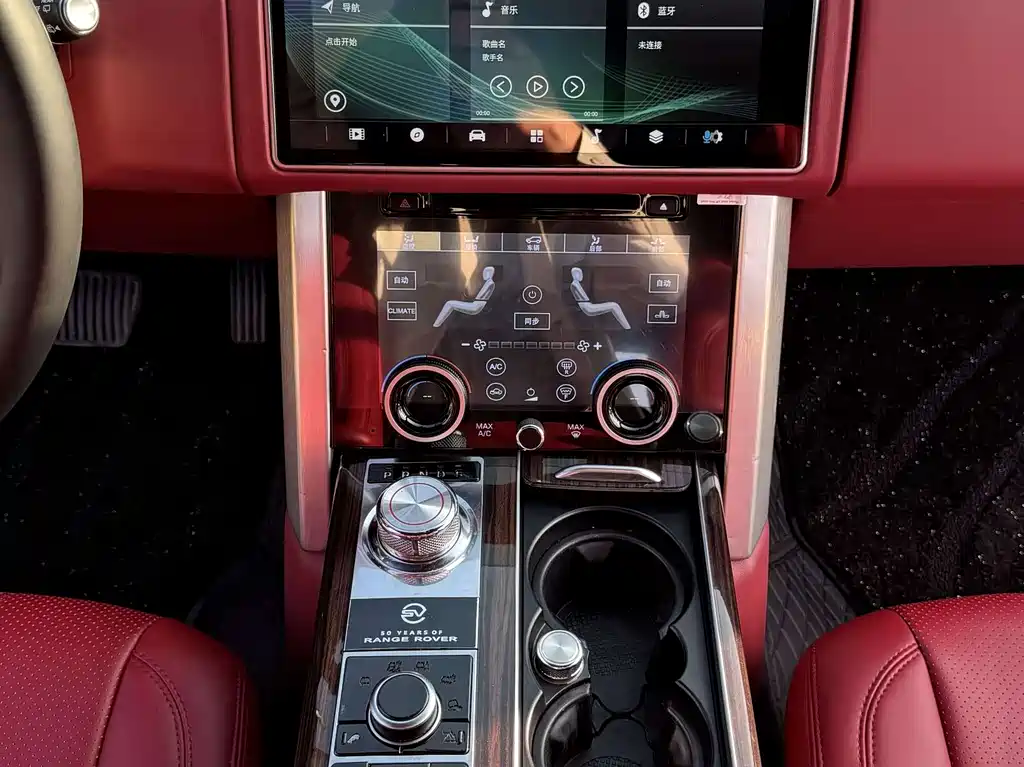 Land Rover Range Rover 2015 — фото 17