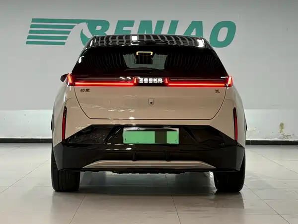 Zeekr X 2024