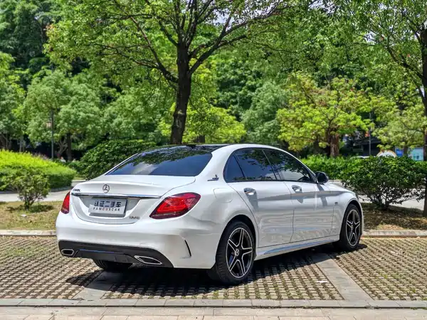 Mercedes-Benz C-Class 2021