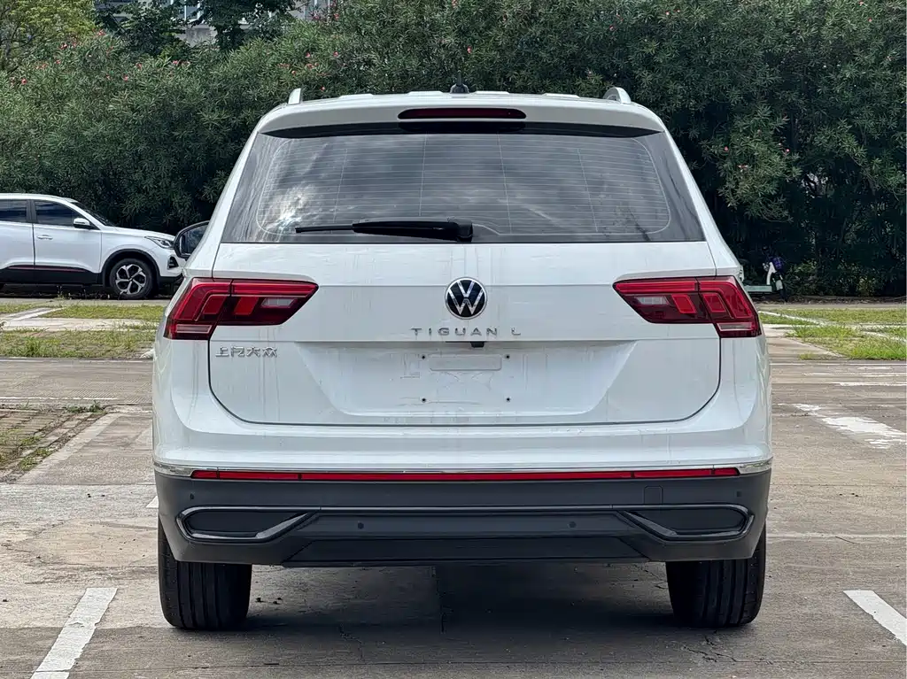Volkswagen Tiguan L 2026 — фото 9