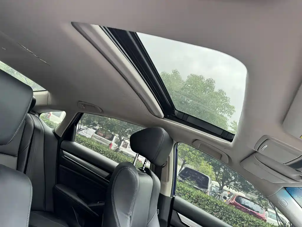 Honda Accord 2019 — фото 16