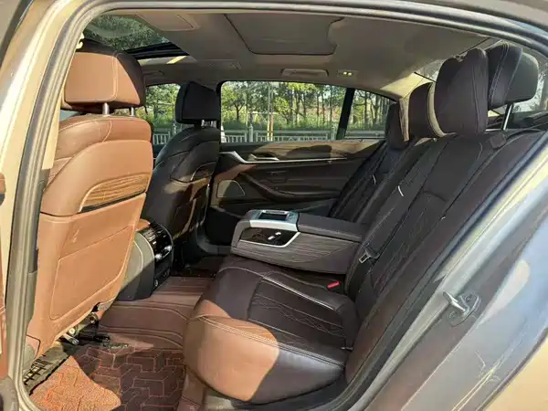BMW 5 Series 2020