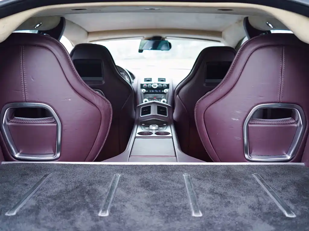Aston Martin Rapide 2012 — фото 15