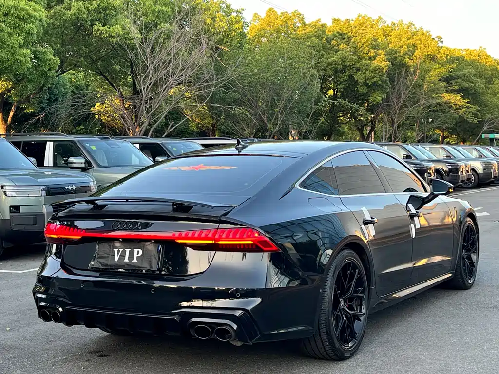 Audi A7 2023 — фото 22