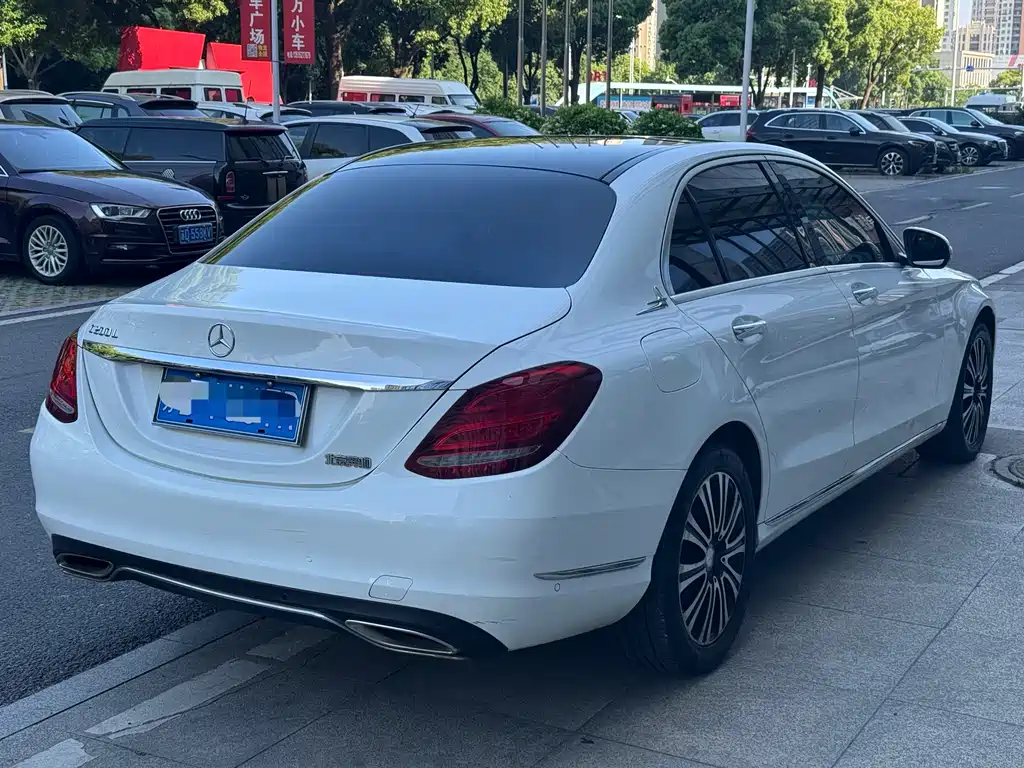 Mercedes-Benz C-Class 2015 — фото 6