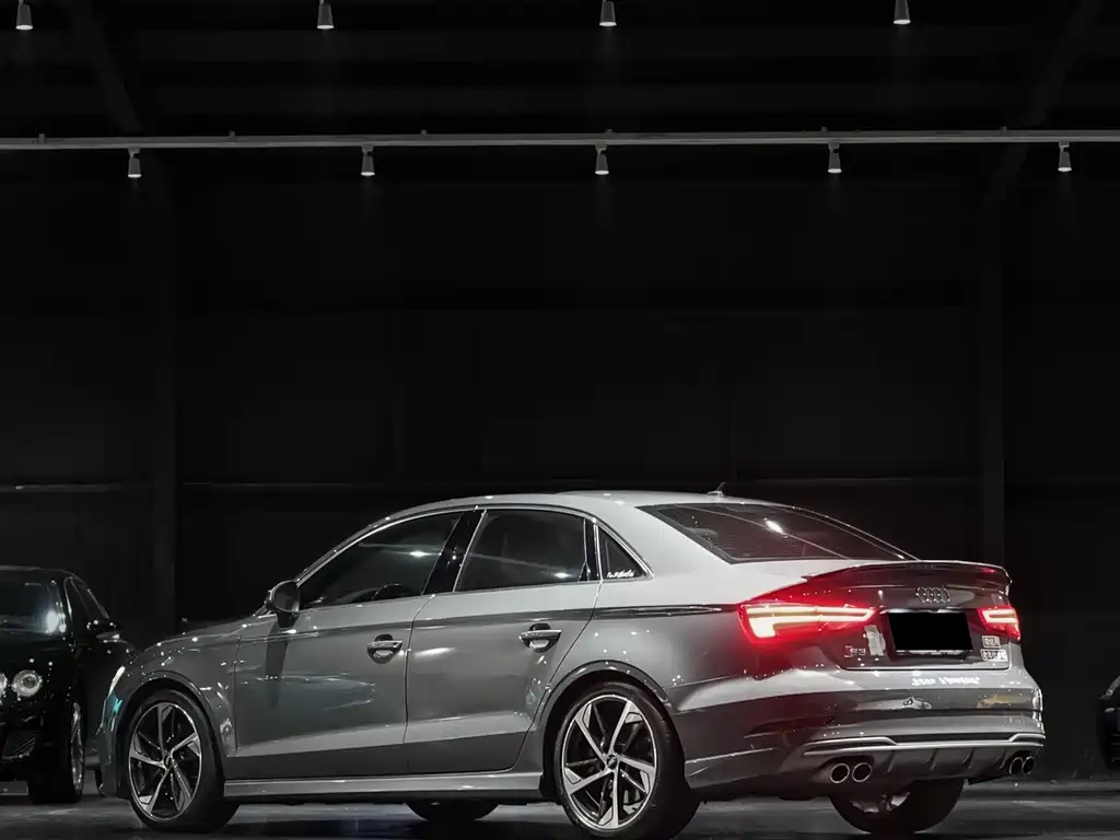 Audi S3 2019 — фото 9