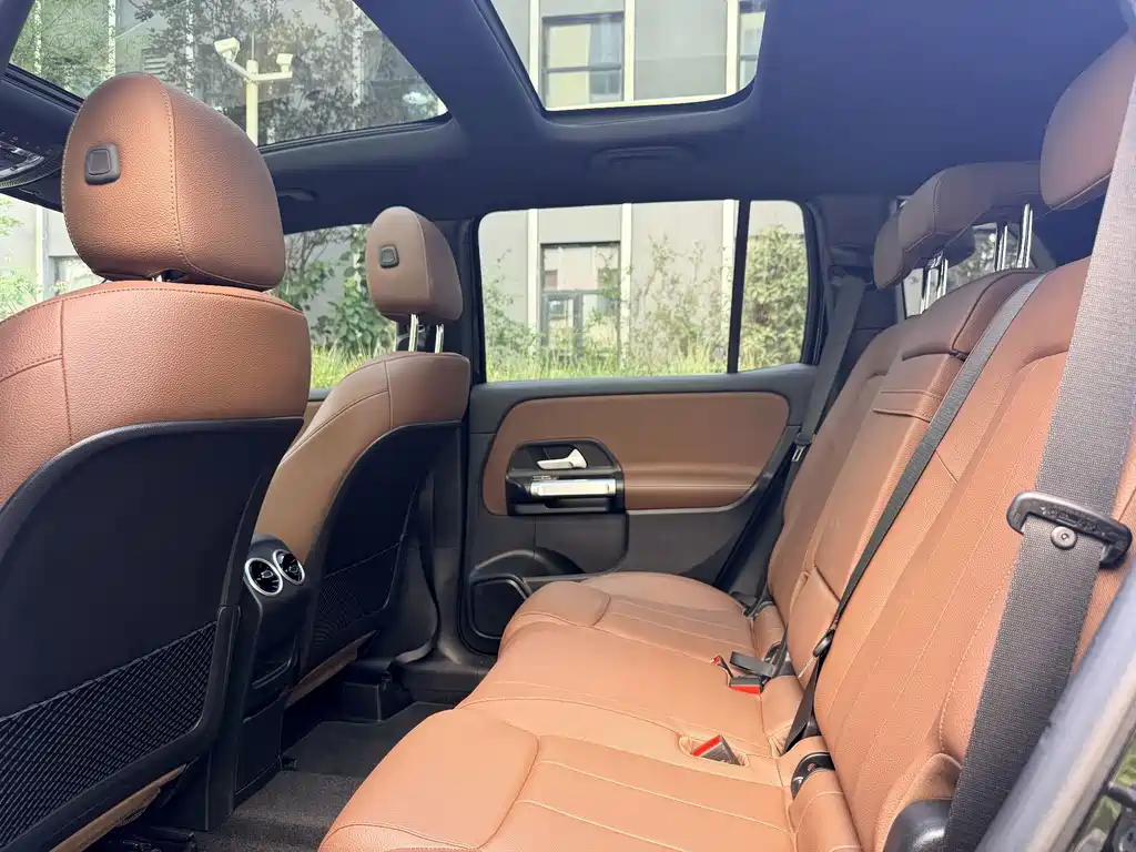 Mercedes-Benz GLB 2024
