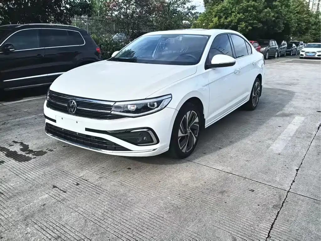 Volkswagen Bora 2023