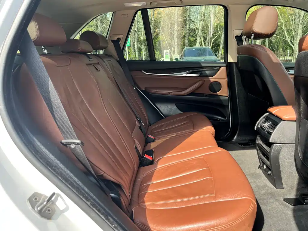 BMW X5 2015 — фото 10