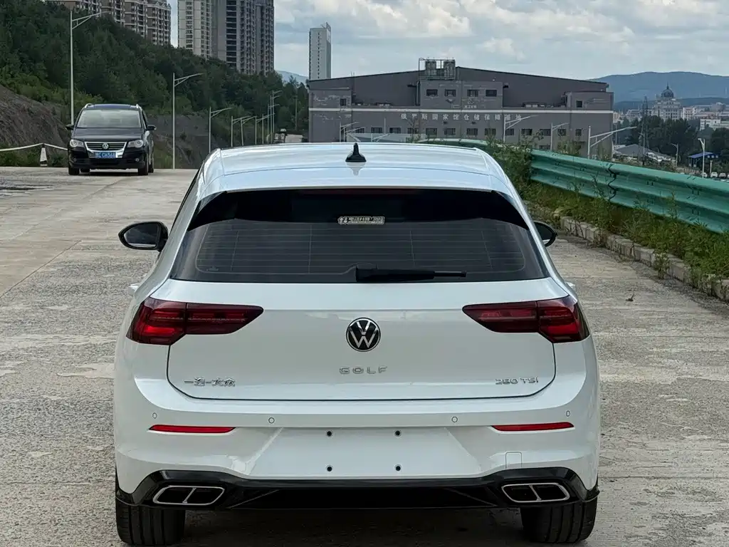 Volkswagen Golf 2022