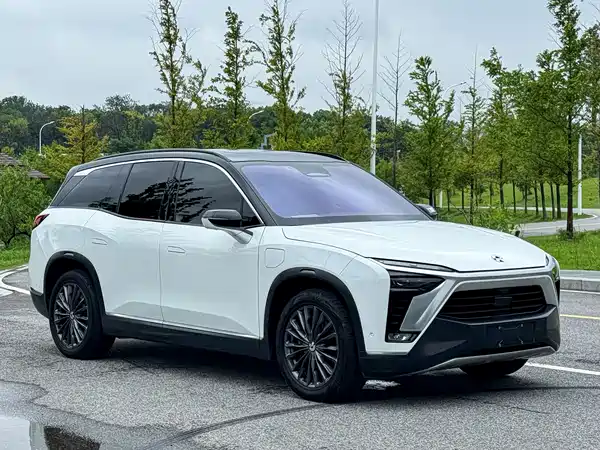 NIO ES8 2020