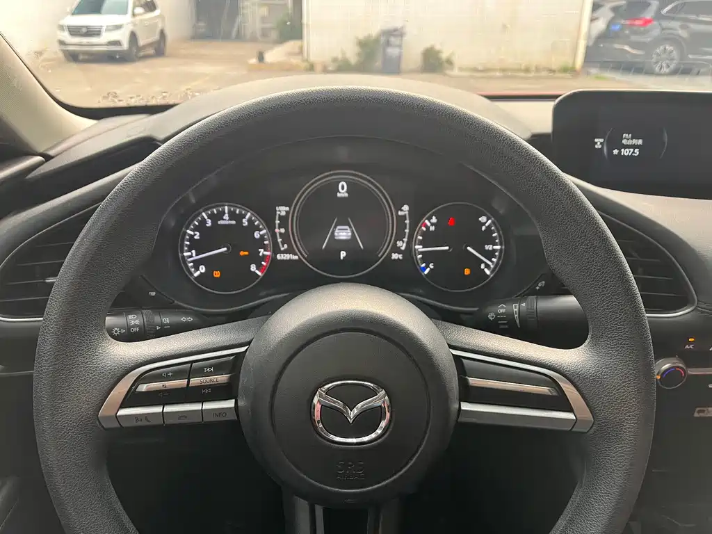 Mazda 3 Axela 2022