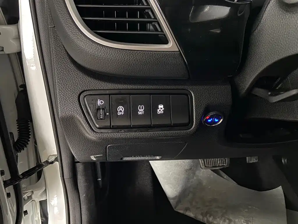 Kia KX3 2021 — фото 17