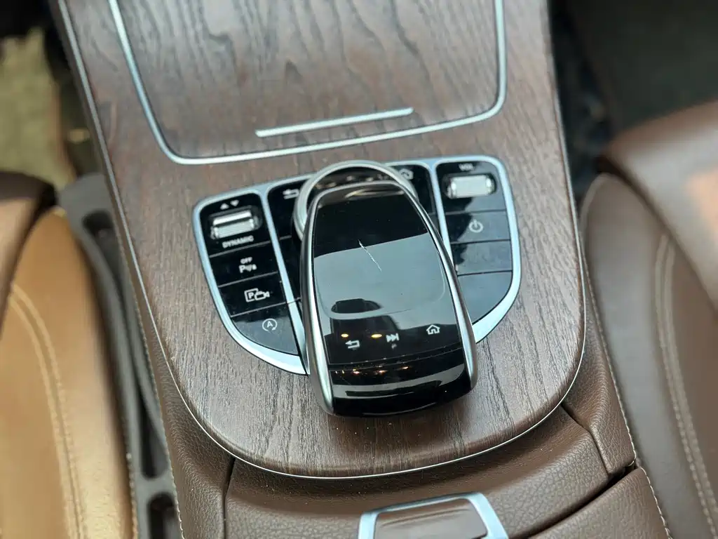 Mercedes-Benz E-Class 2018 — фото 14