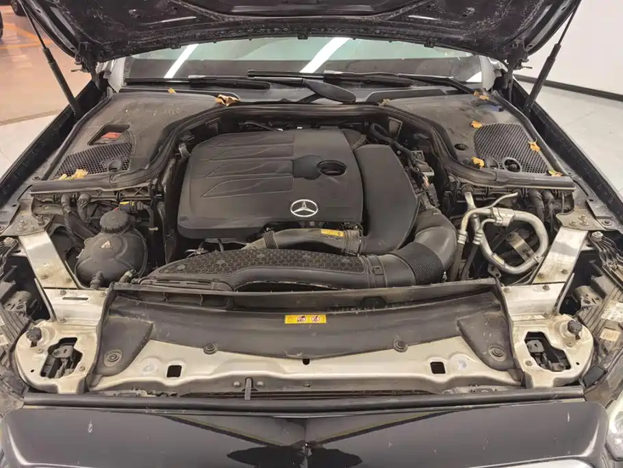 Mercedes-Benz E-Class 2023 — фото 10