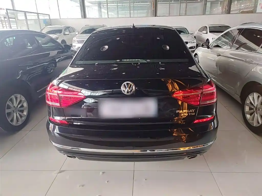 Volkswagen Passat 2019 — фото 6
