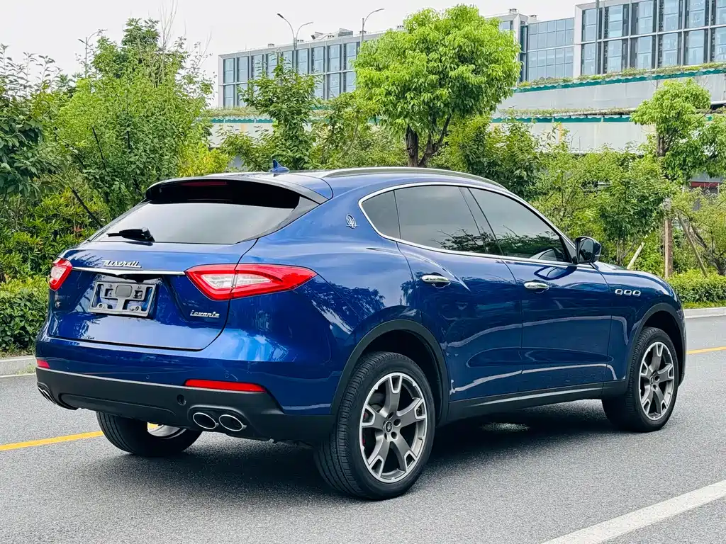 Maserati Levante 2021 — фото 14