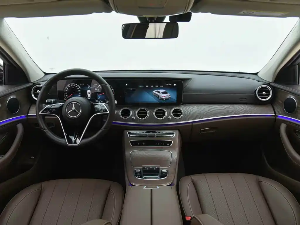 Mercedes-Benz E-Class 2023 — фото 6