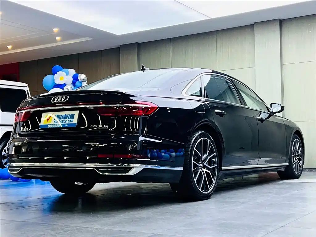 Audi A8 2020 — фото 4