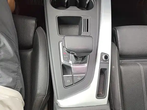 Audi A4L 2022