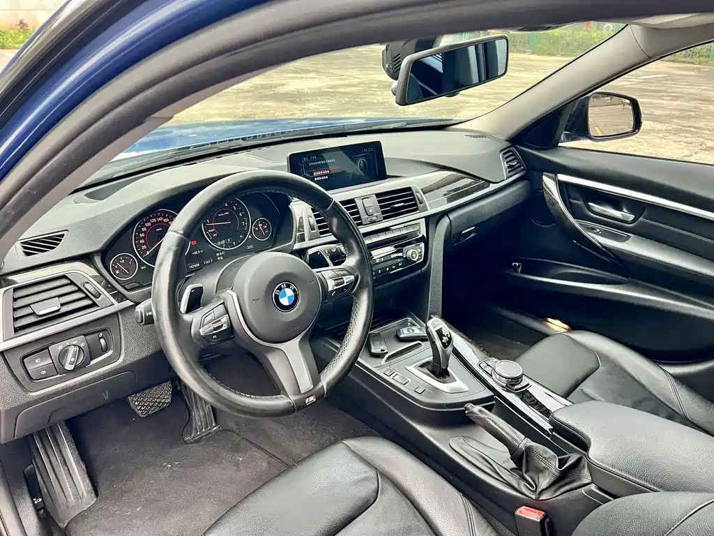 BMW 3 Series 2017 — фото 10