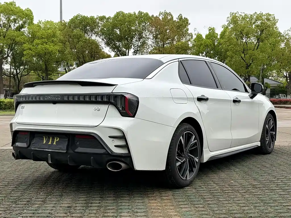Lynk & Co 03 2023