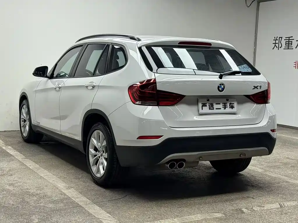 BMW X1 2014 — фото 9