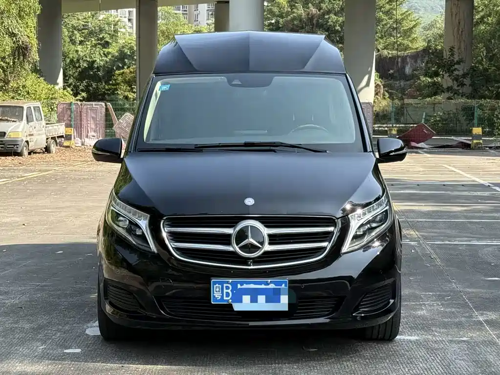 Mercedes-Benz V-Class 2017 — фото 2