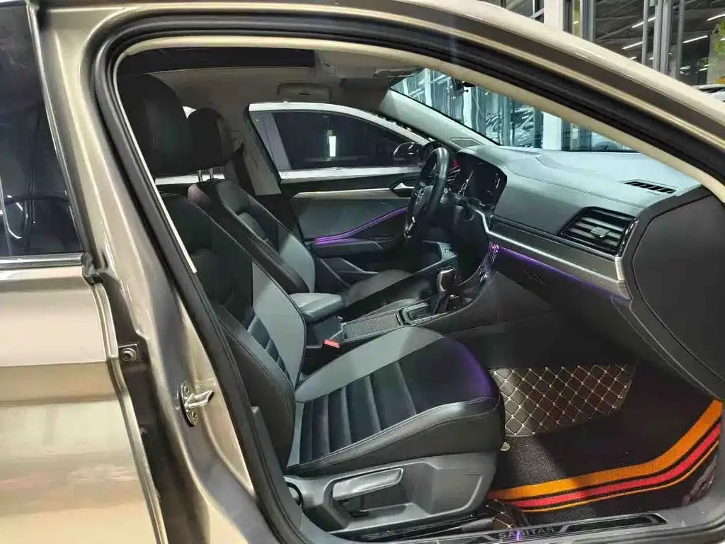 Volkswagen Sagitar 2022