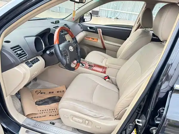 Toyota Highlander 2011