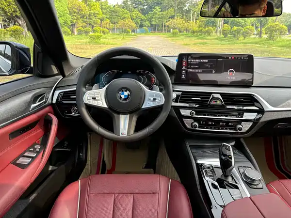 BMW 5 Series 2023