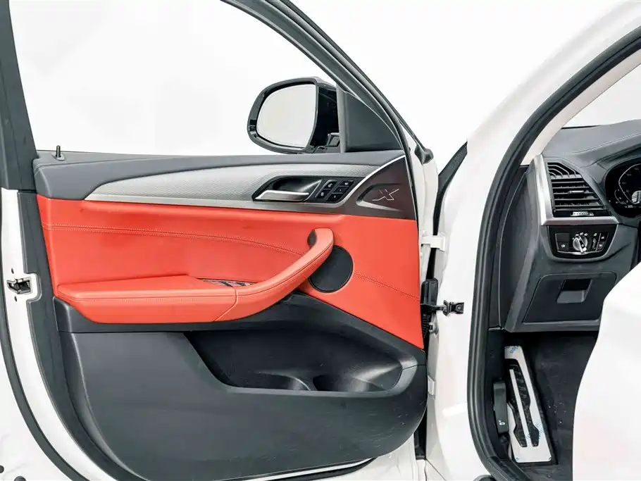 BMW X4 2021 — фото 15
