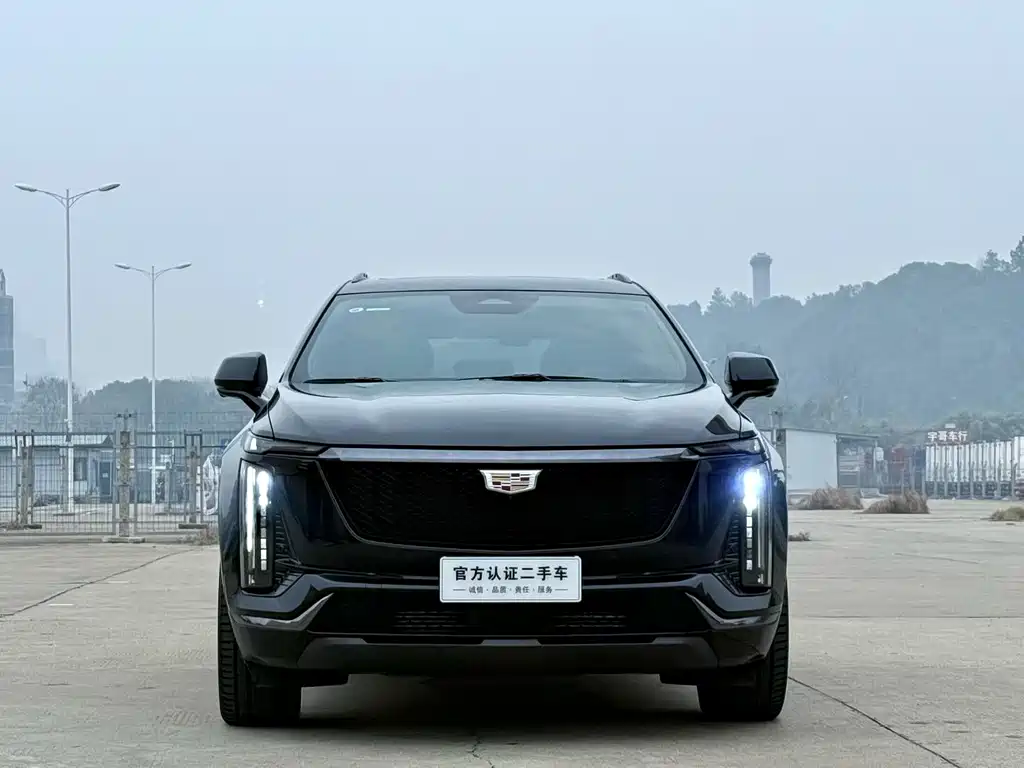 Cadillac XT5 2025 — фото 2