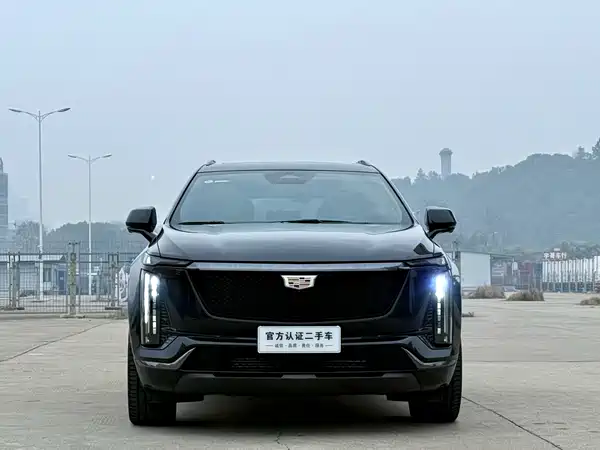 Cadillac XT5 2025