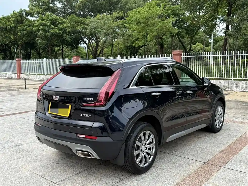 Cadillac XT4 2021 — фото 3