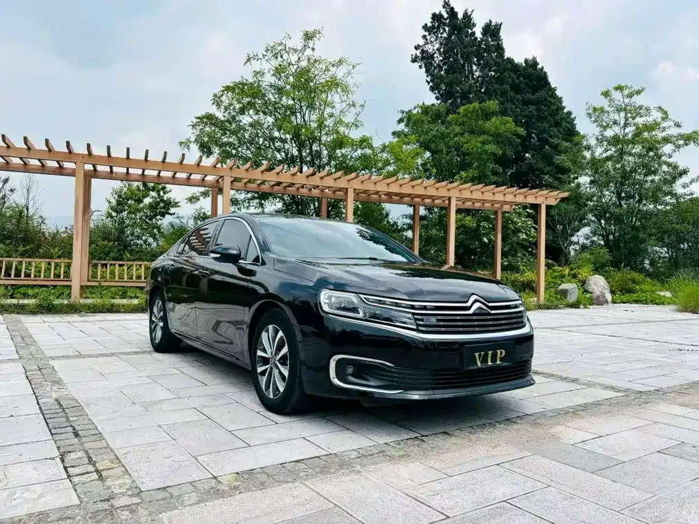 Citroën C6 2023 — фото 3