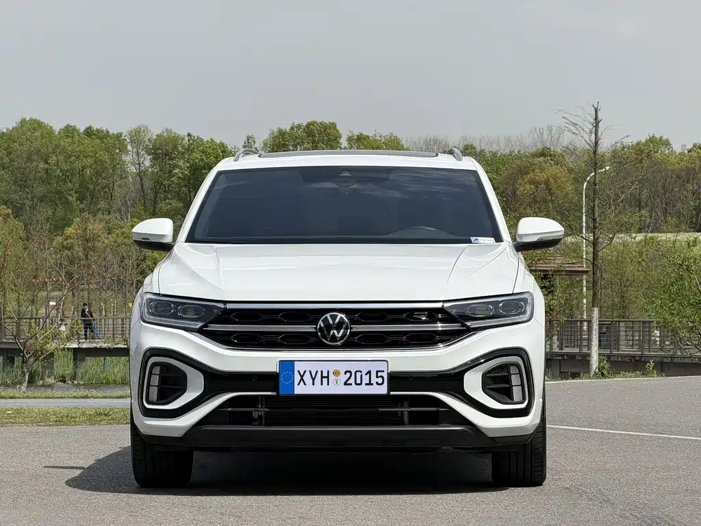 Volkswagen T-Roc 2024 — фото 2