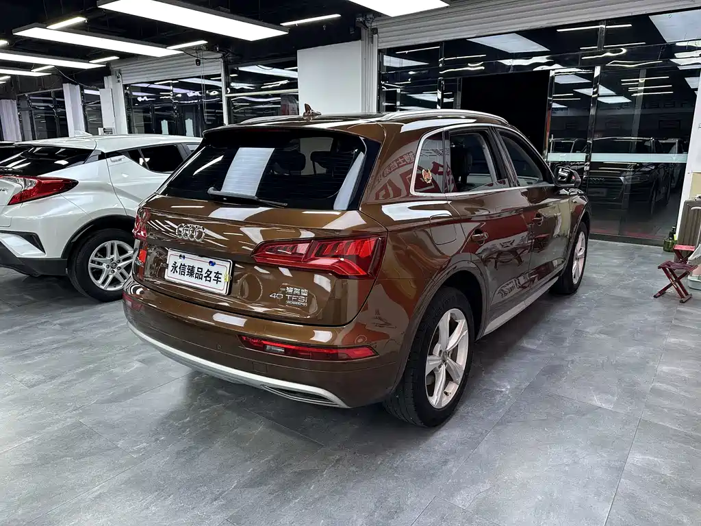 Audi Q5L 2019 — фото 4