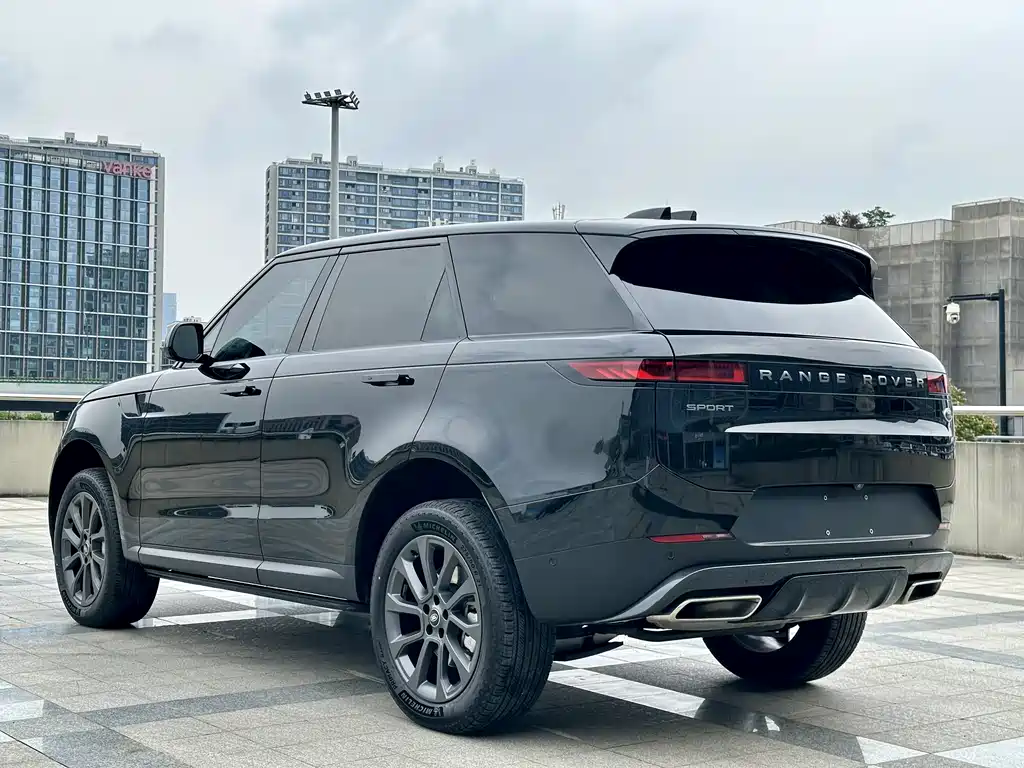 Land Rover Sport 2024 — фото 4