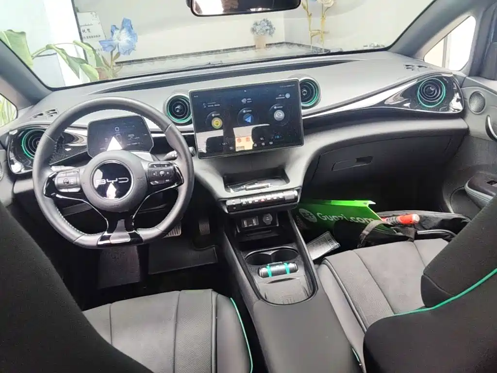 BYD Dolphin 2023 — фото 10