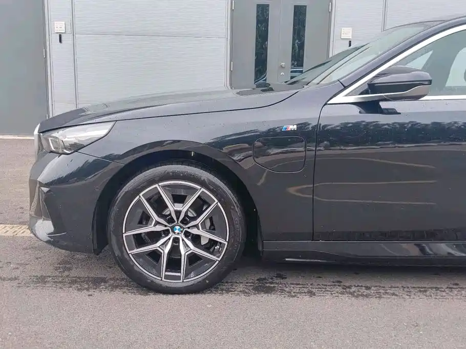 BMW i5 2026 — фото 14