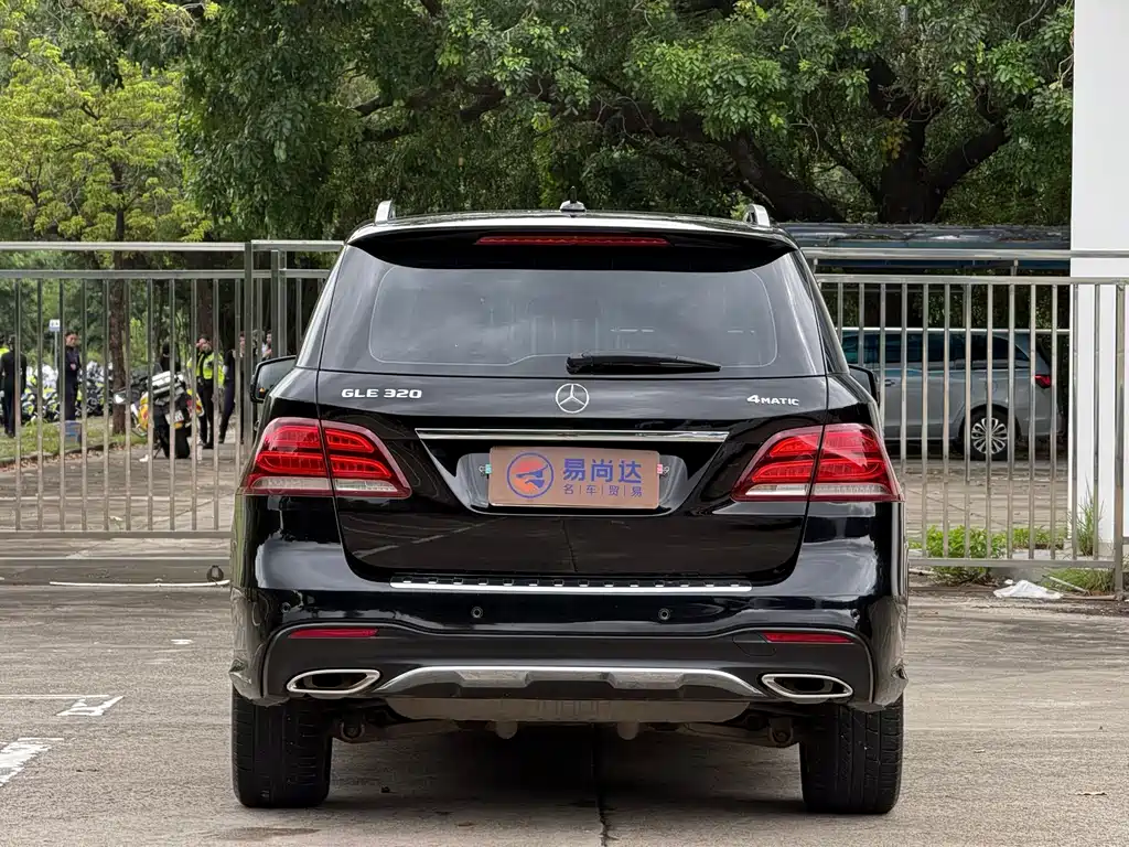 Mercedes-Benz GLE 2018 — фото 15