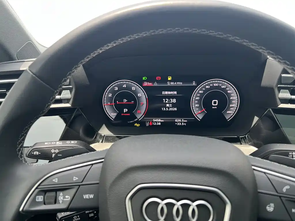 Audi A3 2025 — фото 9